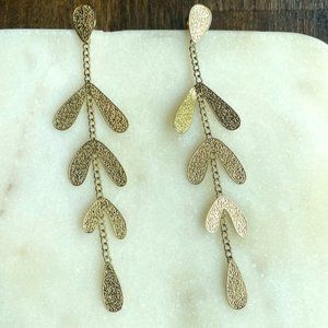 ♡Gold Heart leaves earrings!♡